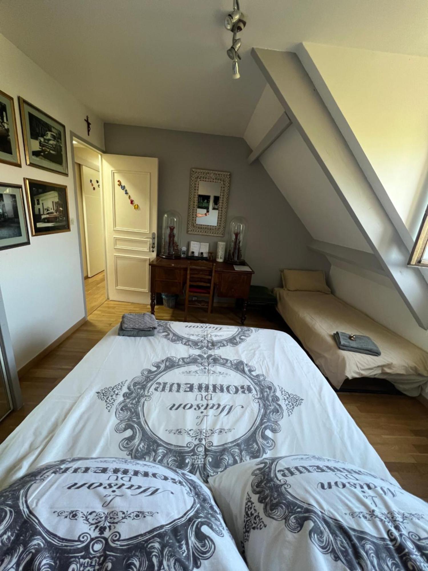La Maison Du Bonheur Saintry-sur-Seine Eksteriør bilde
